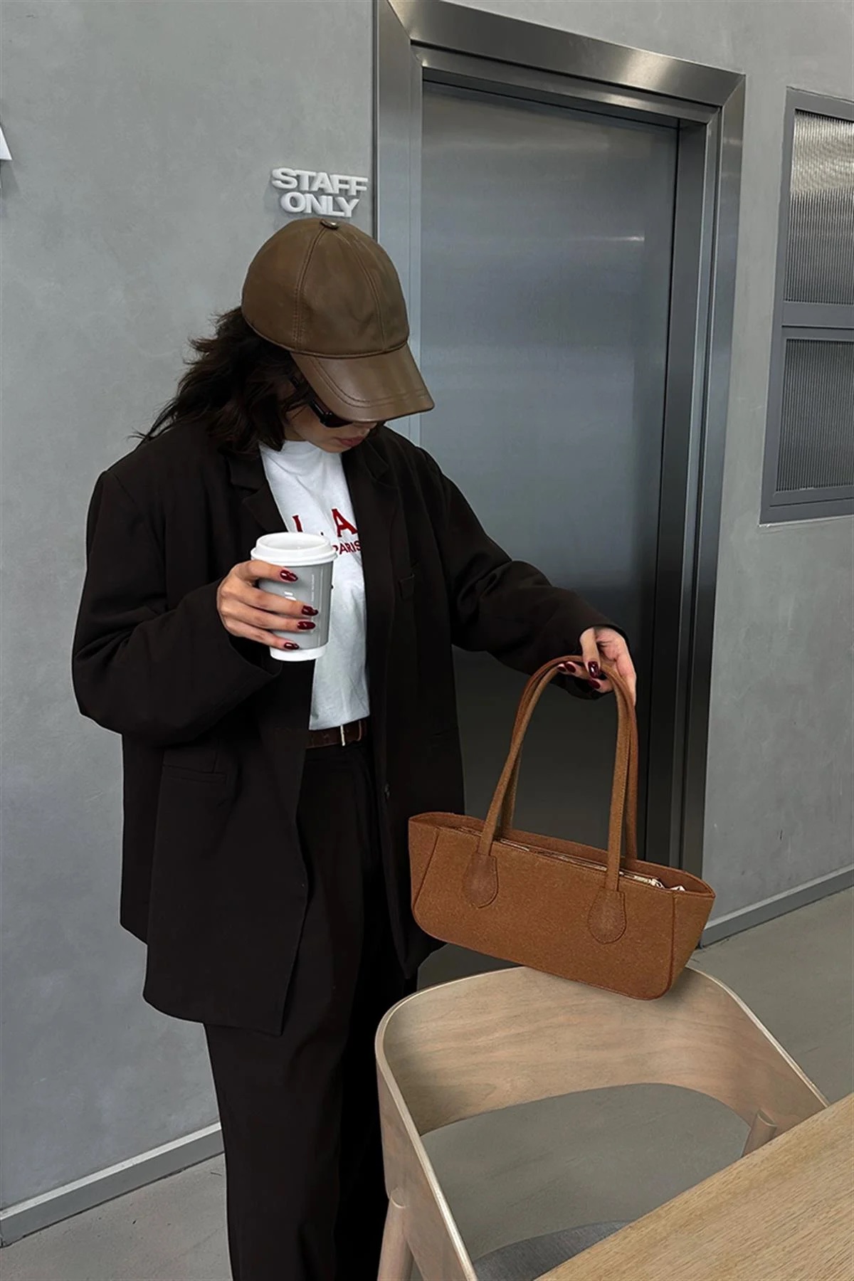 Lea Camel - Image 2