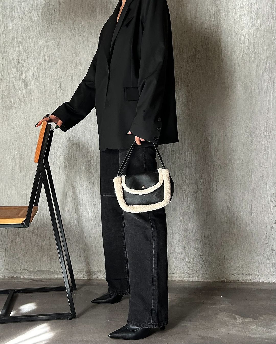 Sam Noire - Image 6