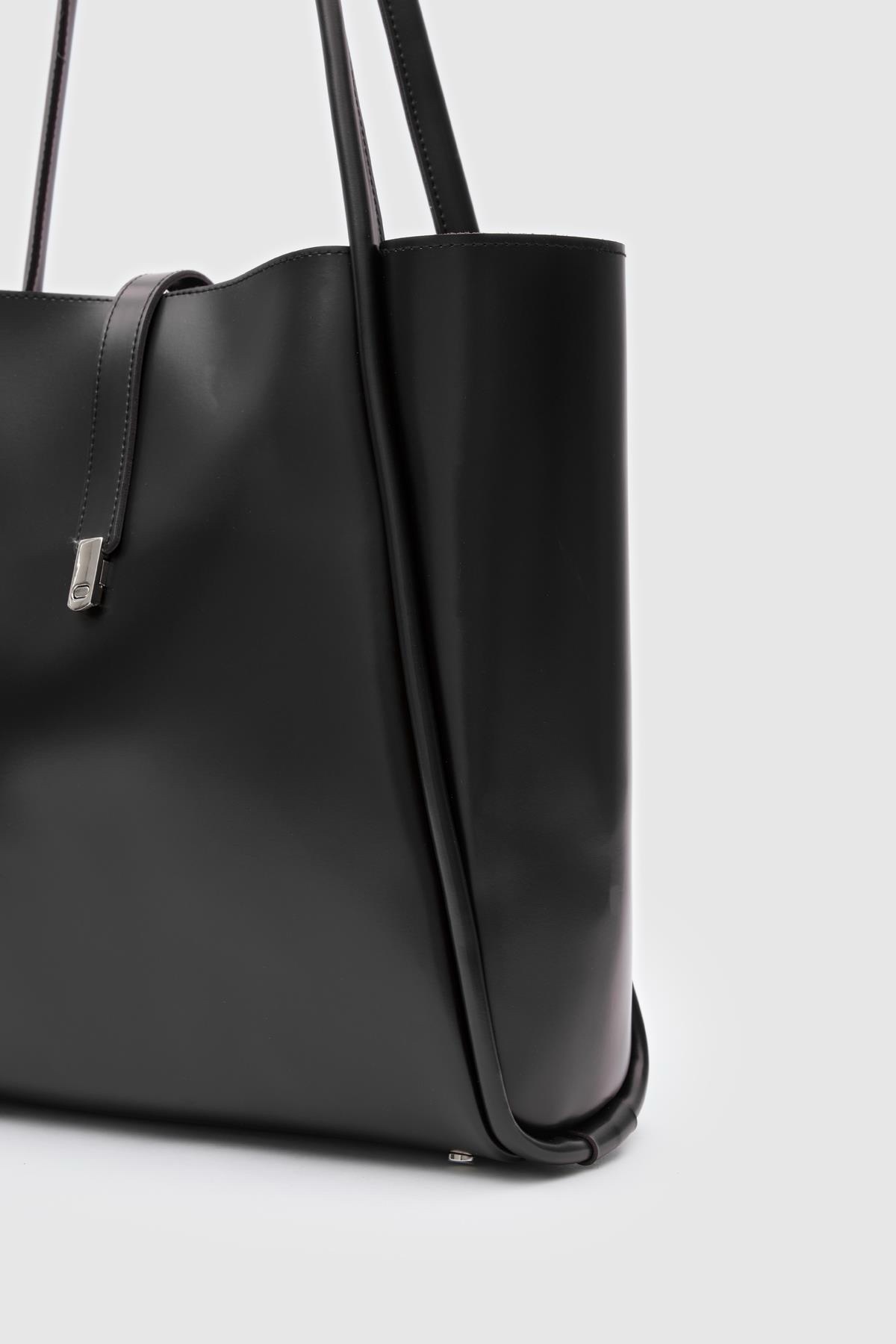 Chester Noire + trousse - Image 3