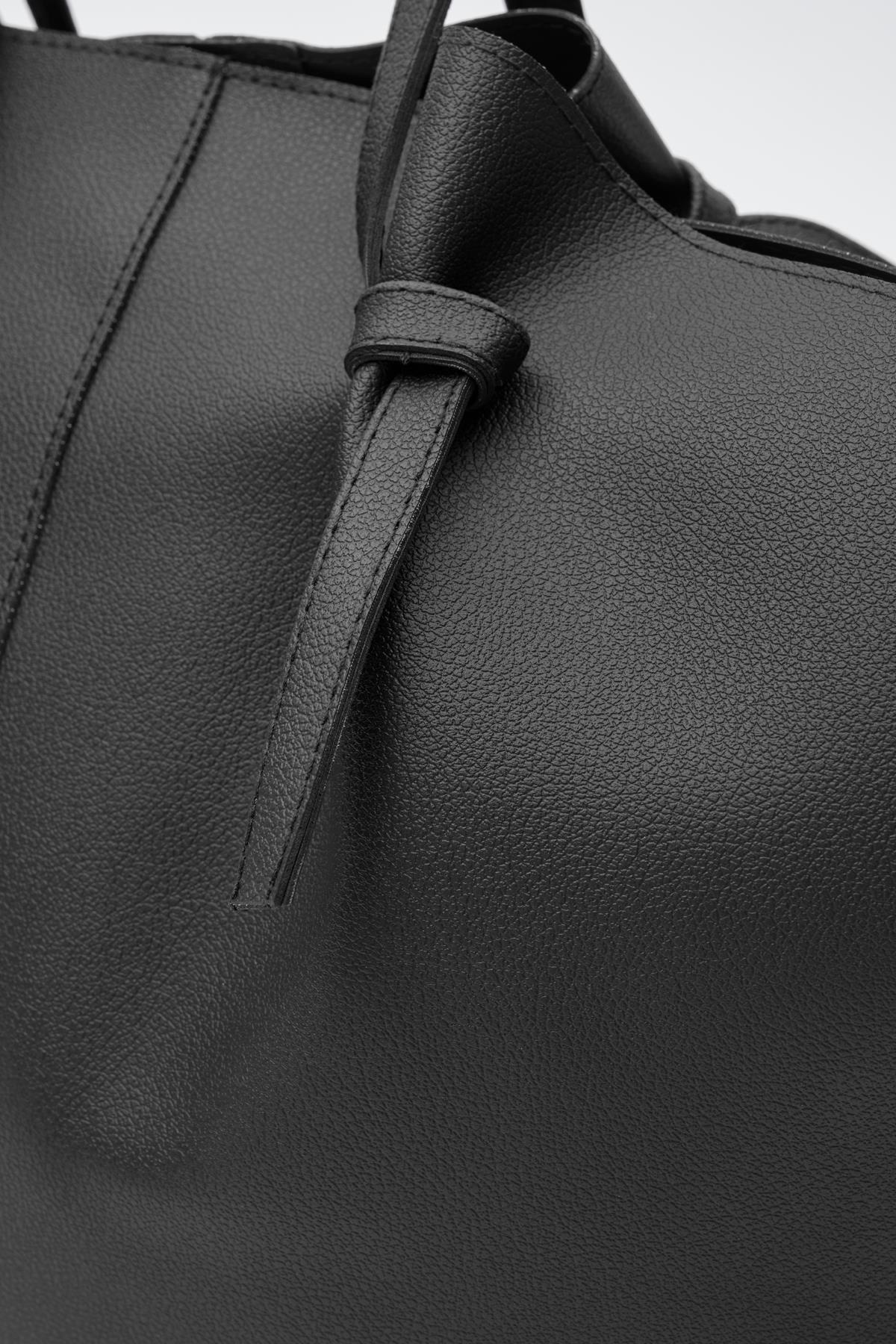 Moss Noire - Image 3