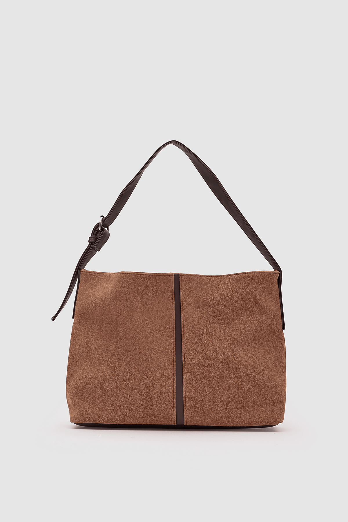 Agatha Camel - Image 4