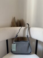 Mono Grey