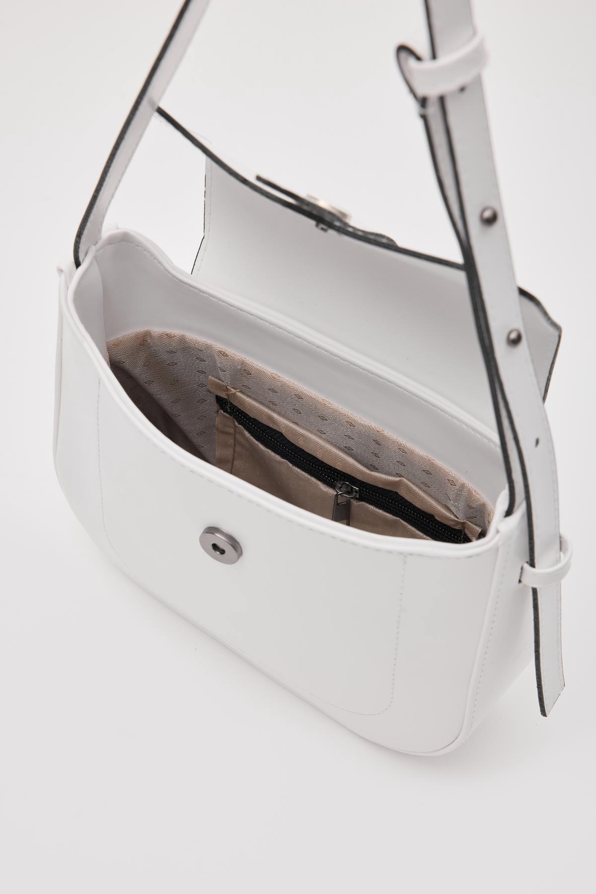 Kate Blanc - Image 3