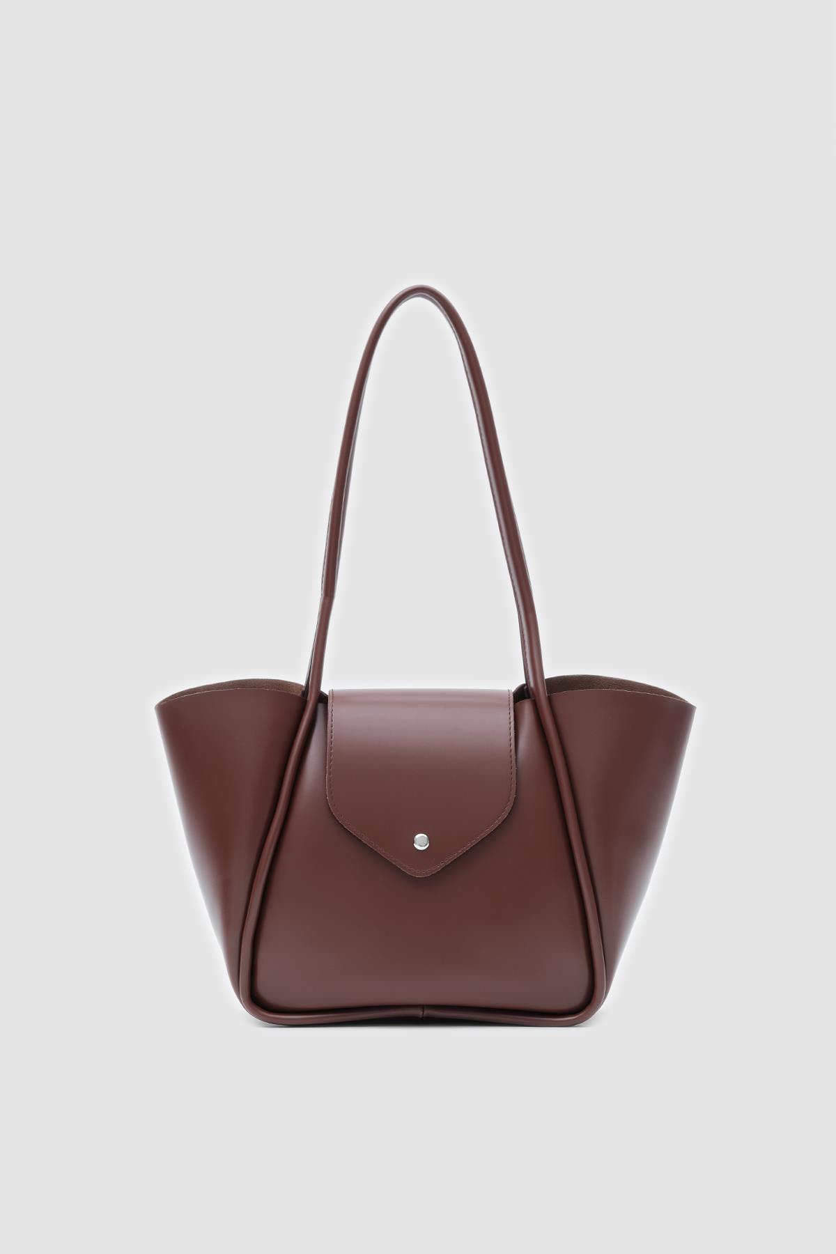 Petra Noisette + Purse - Image 3