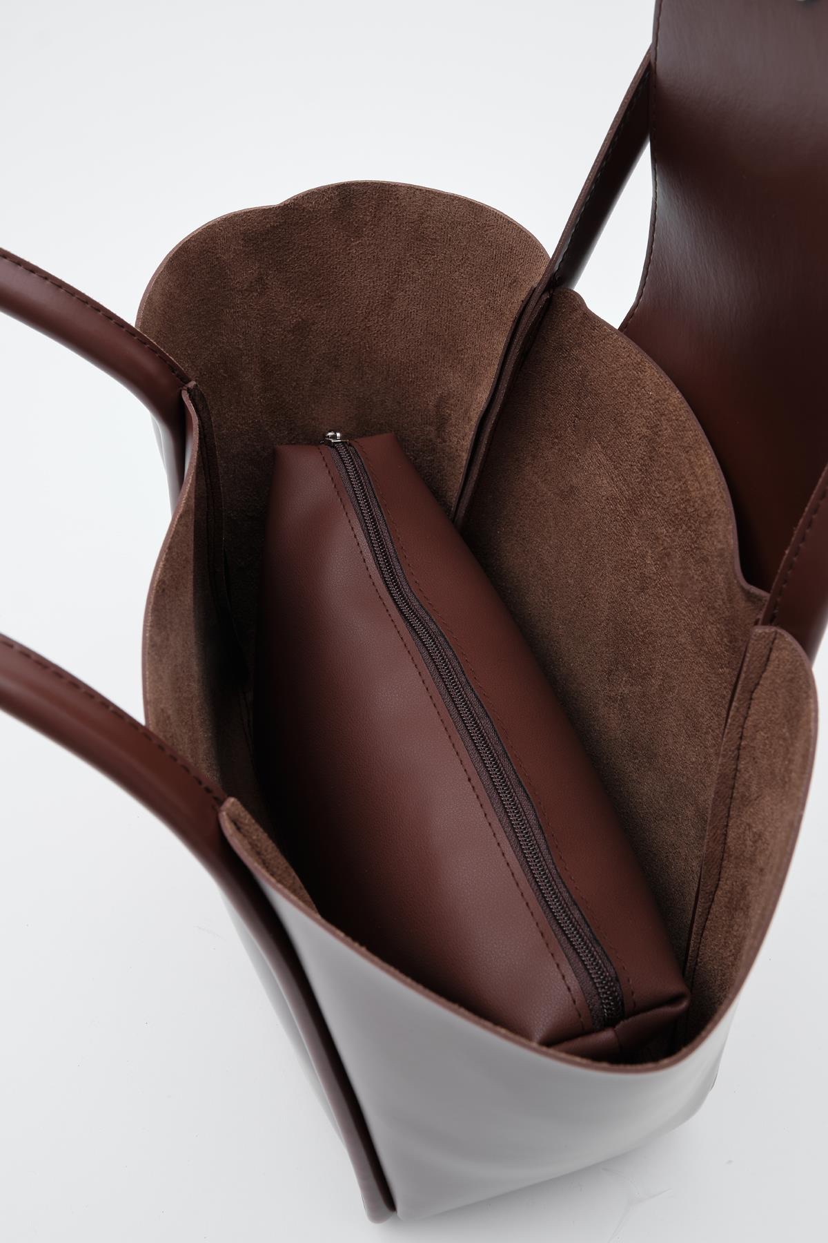 Petra Noisette + Purse - Image 8