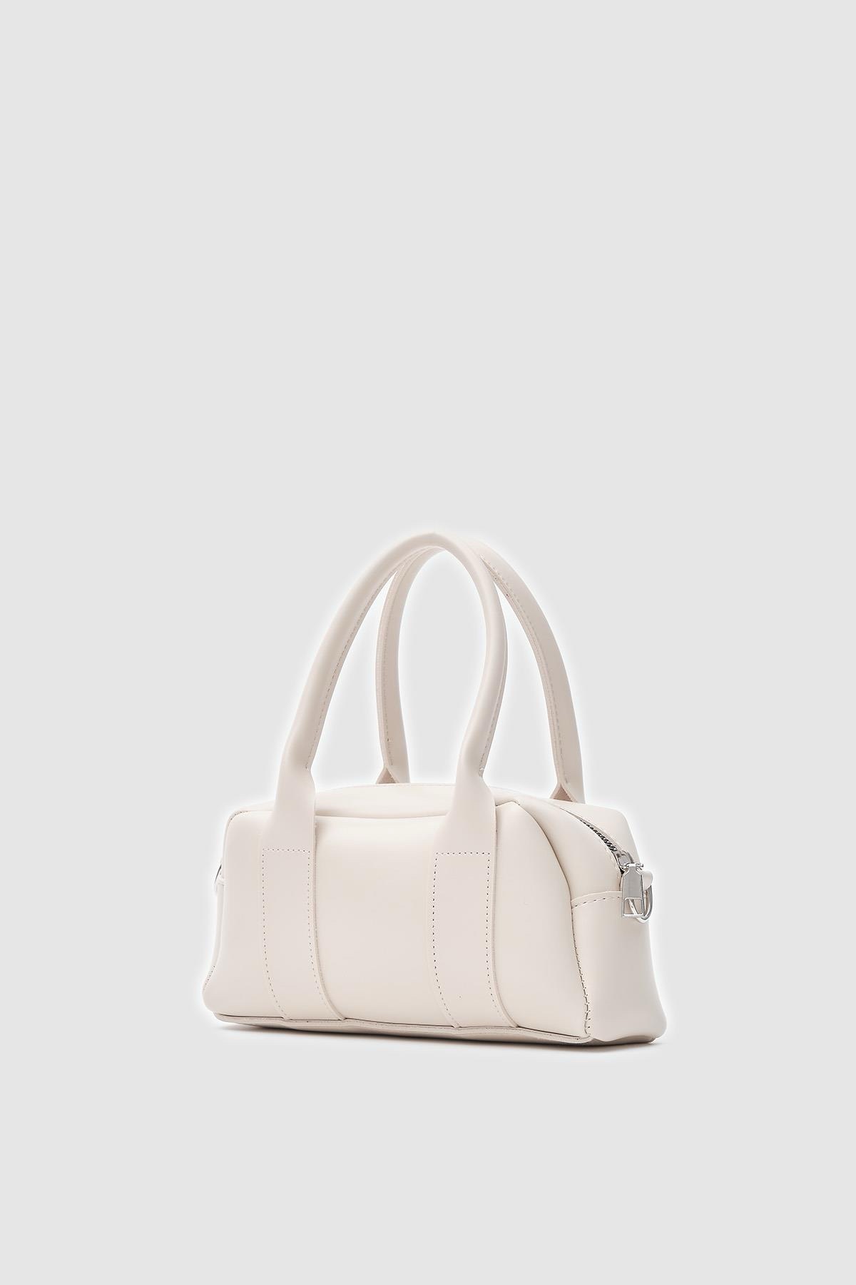 Lewie Blanc - Image 4