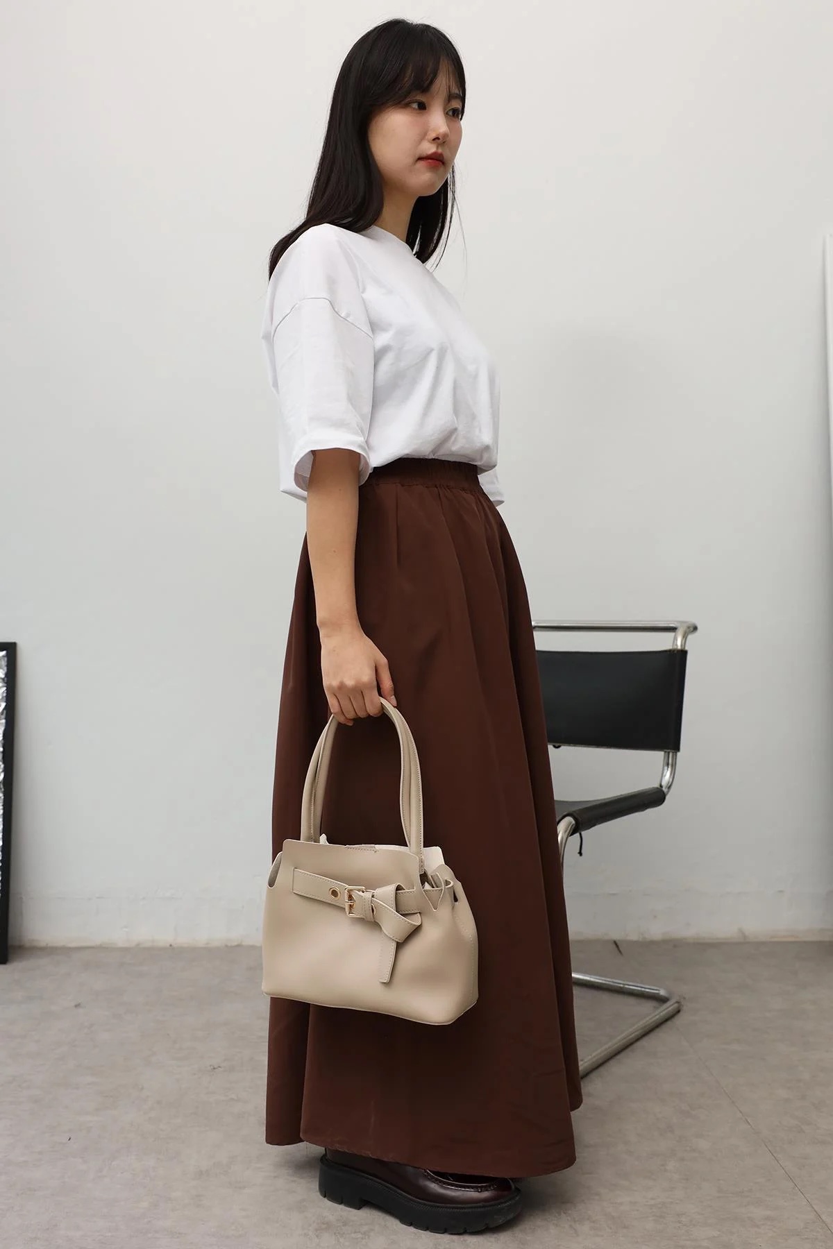 Holly Beige - Image 4
