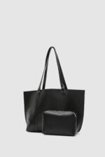 Kylie Noire + Trousse