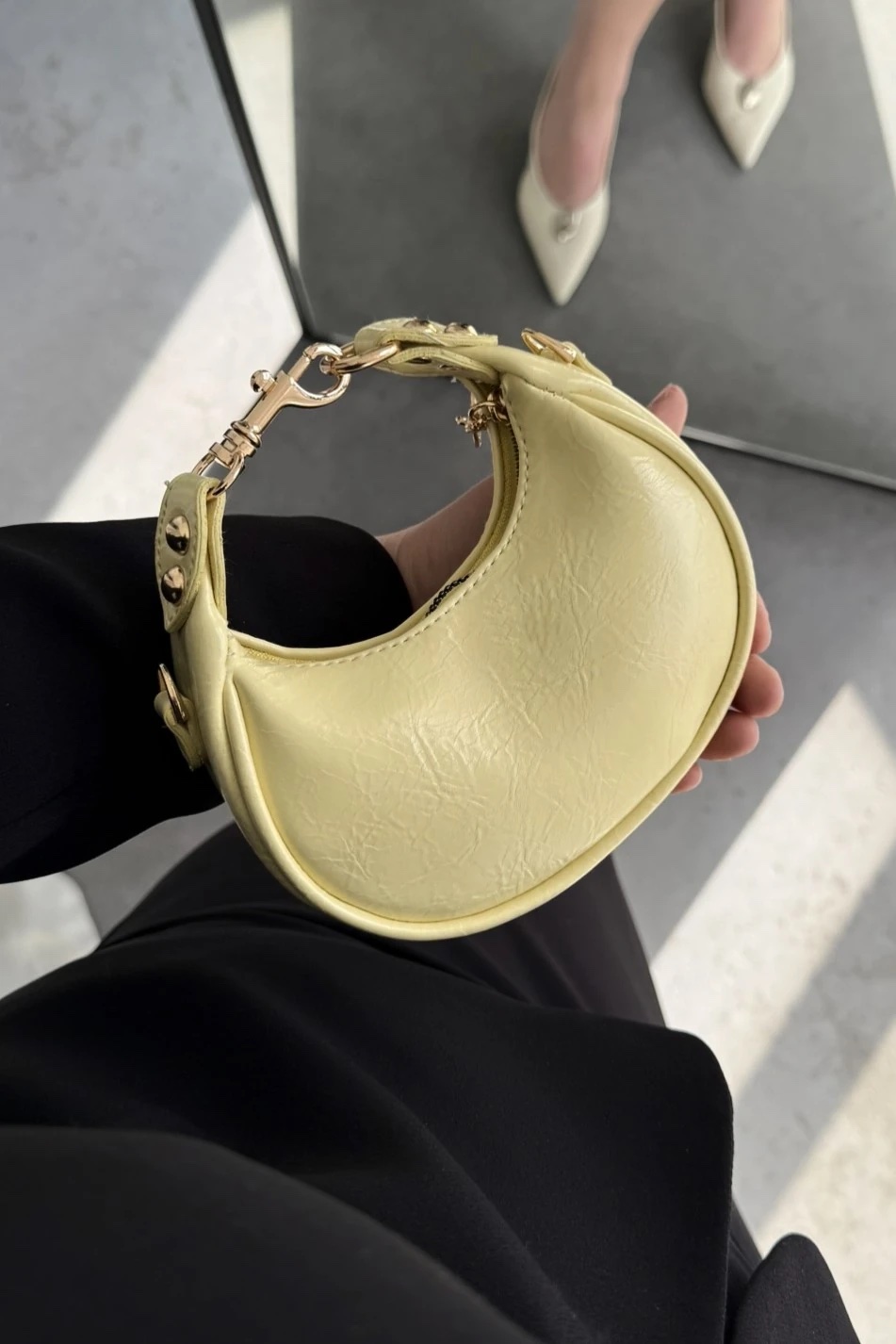 Moon Butter Yellow - Image 3