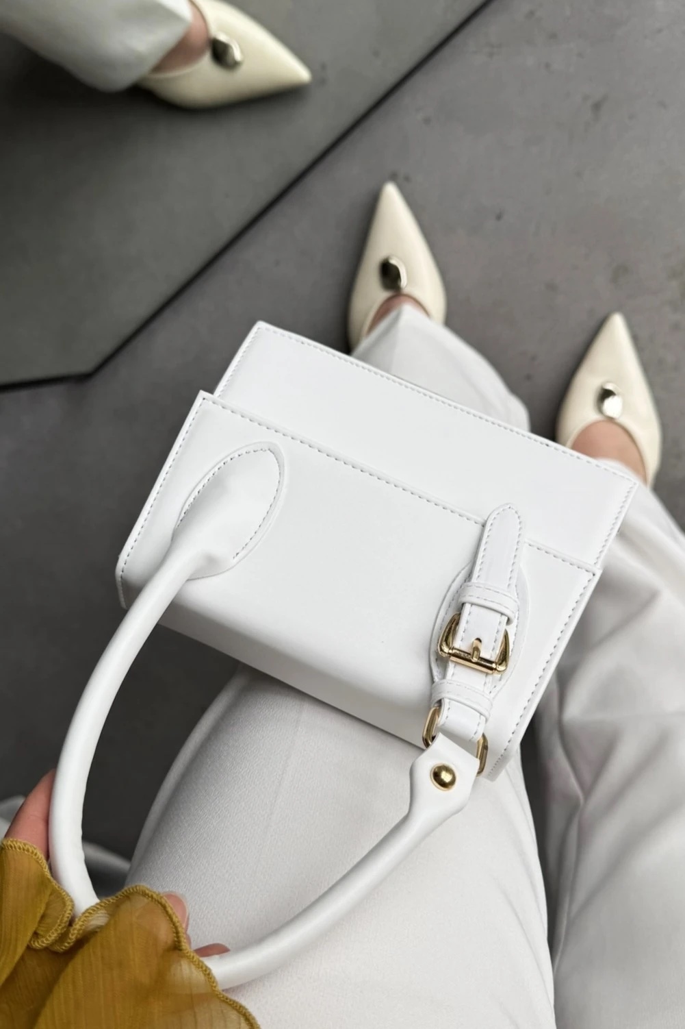 Polly Blanc - Image 4
