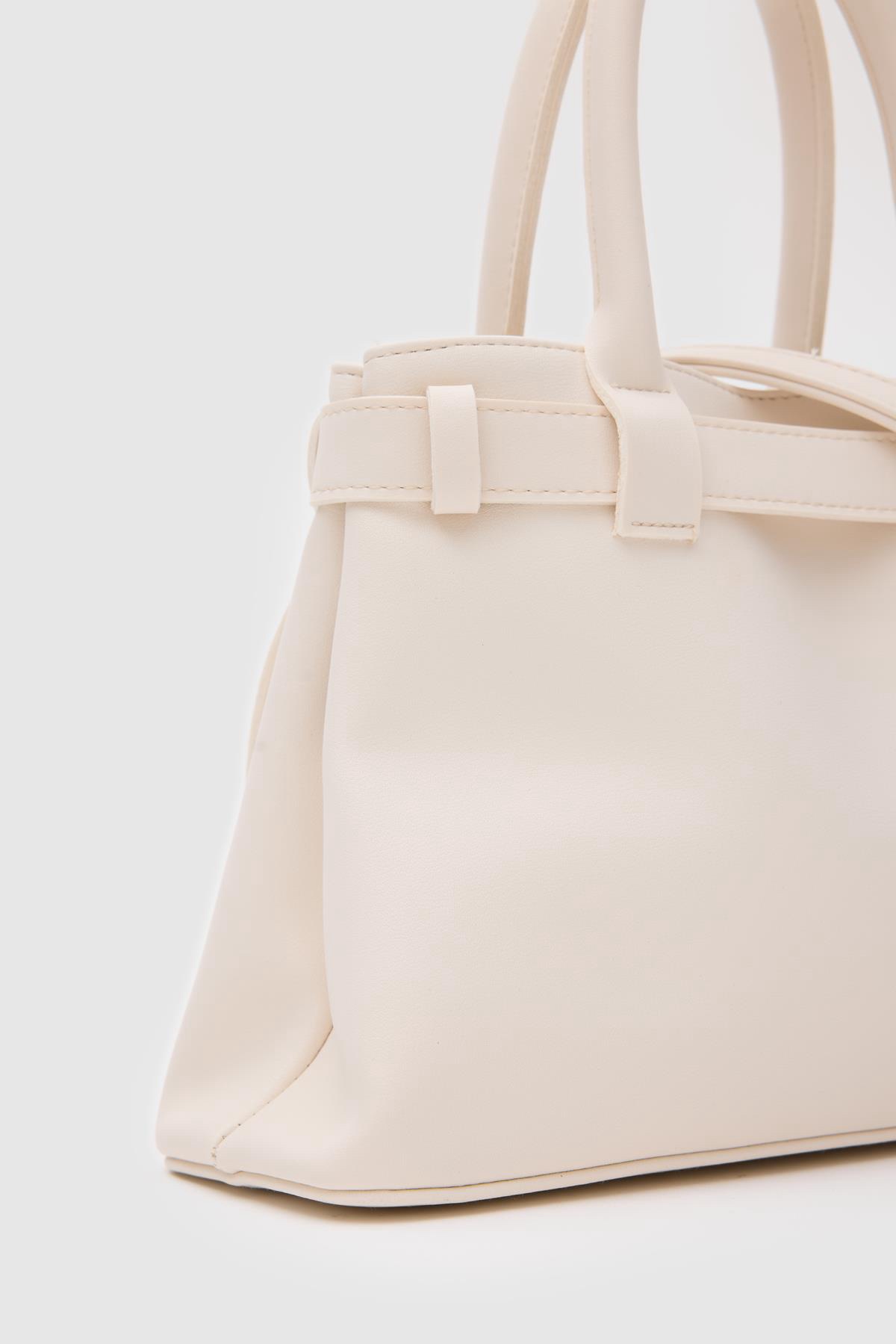 Tess Creme - Image 9