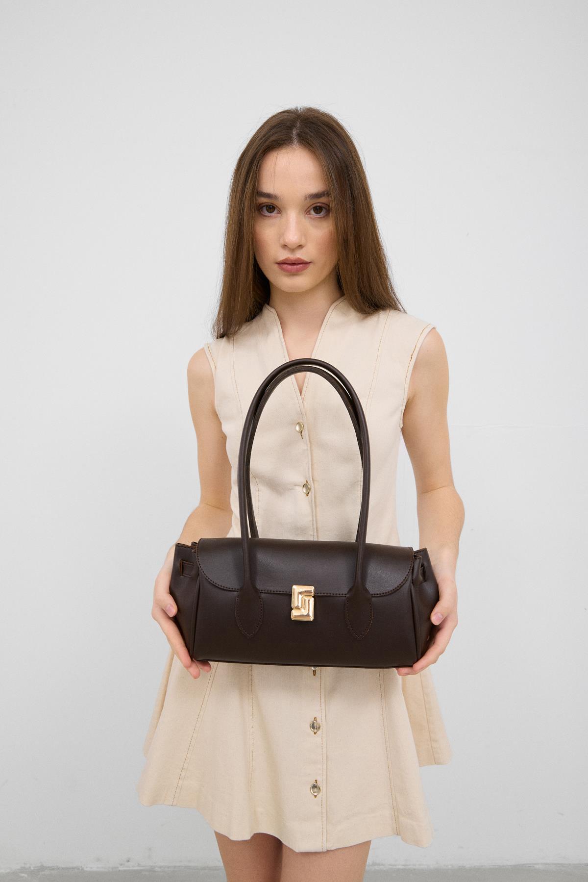 Lia Marron - Image 2