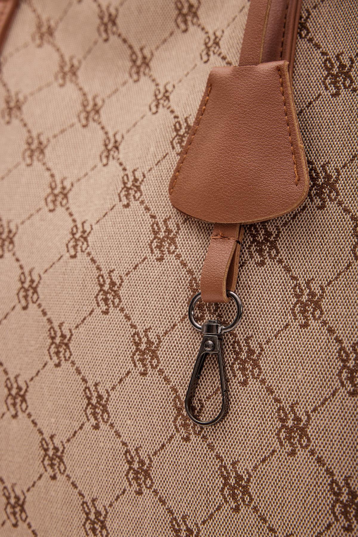 Romina Camel - Image 2