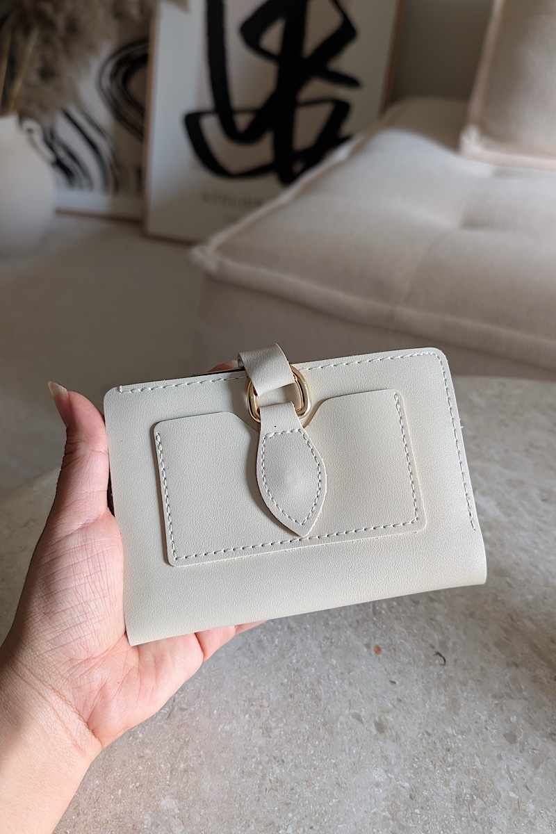 Lucky Beige - Image 2