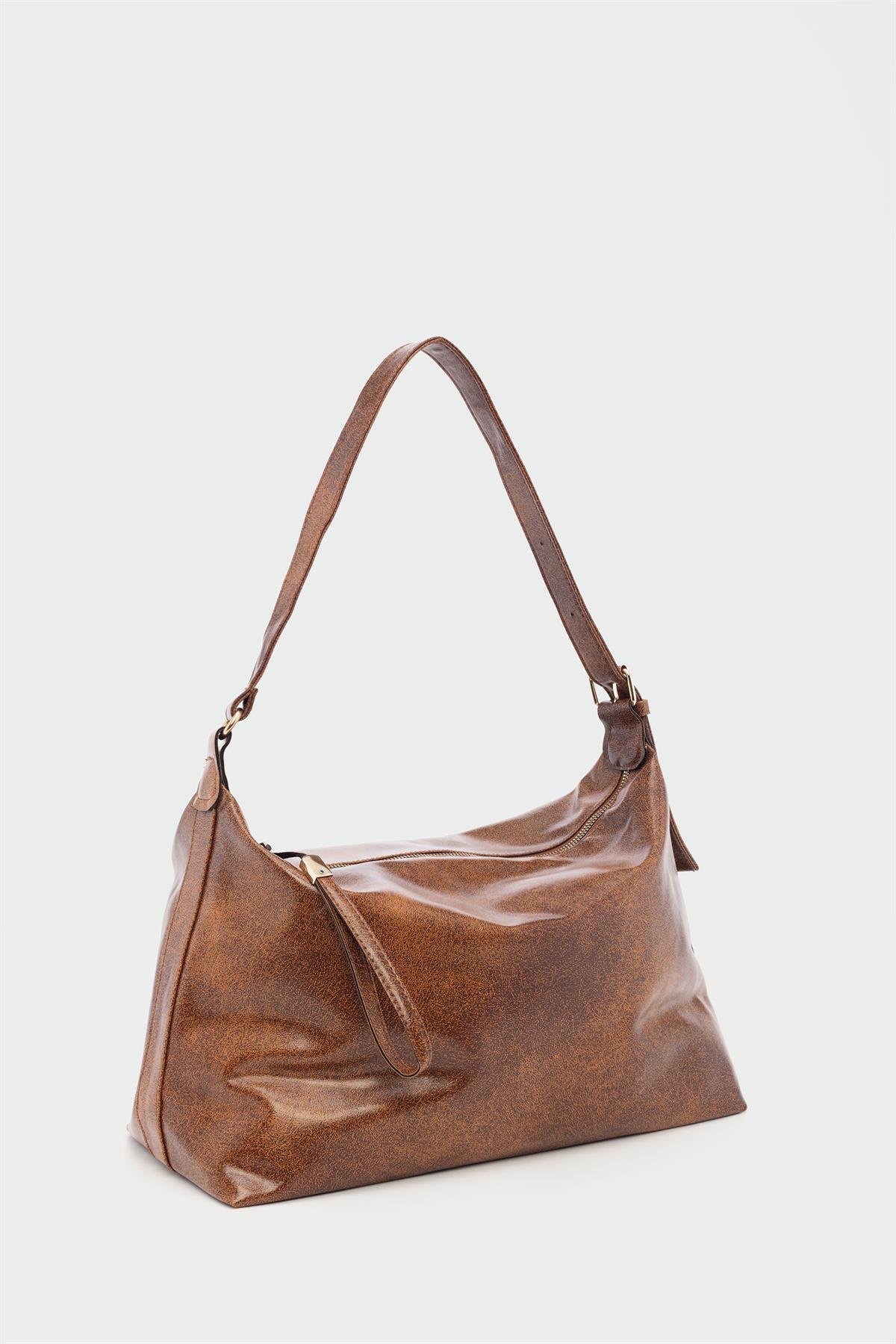 Ruby Camel - Image 4