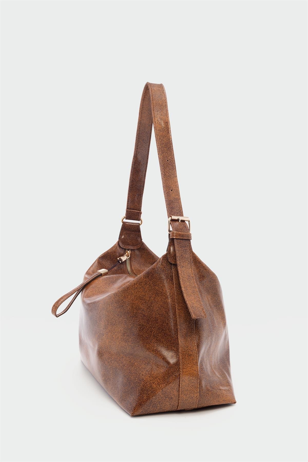 Ruby Camel - Image 3