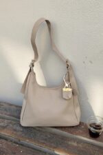 Onyx Beige + Charm
