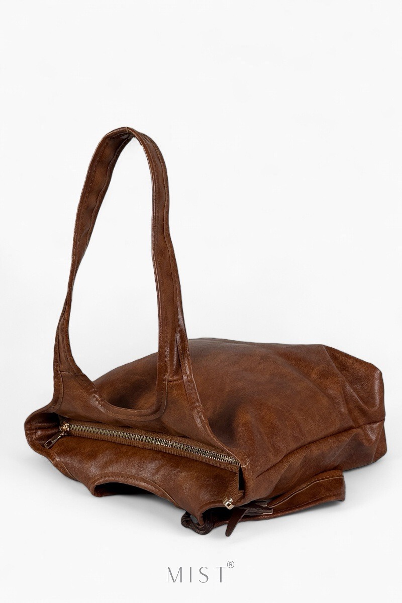 Tomm Camel + Charm - Image 5