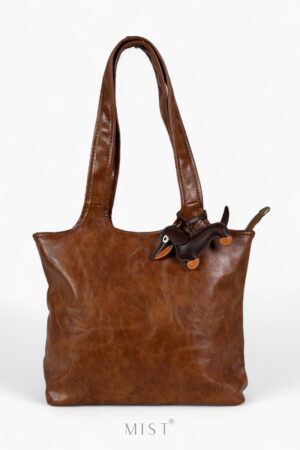 Tomm Camel + Charm