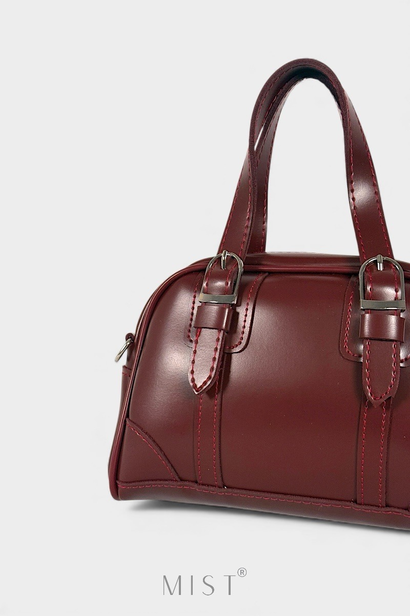 Ivy Bordeaux - Image 4